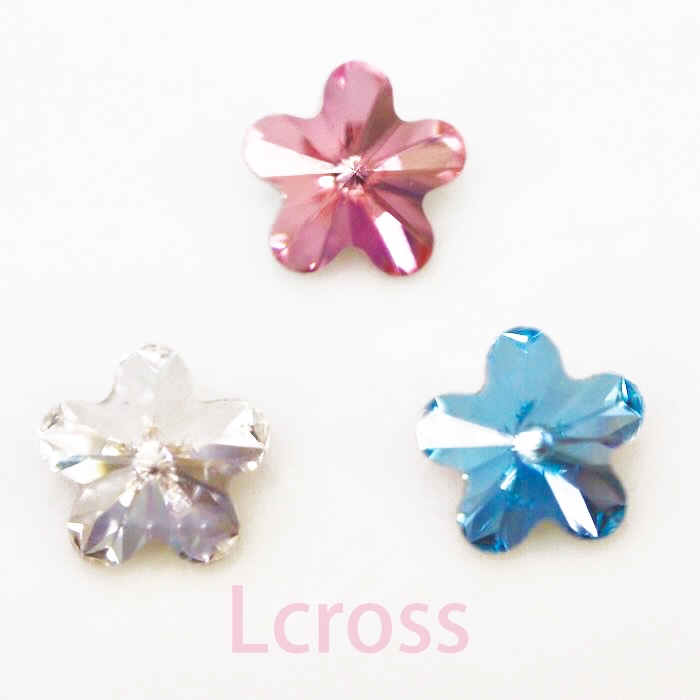 #4744 フラワー 6mm 3色MIX(花)3粒 #4744 フラワー 6mm 3色MIX(花)3粒